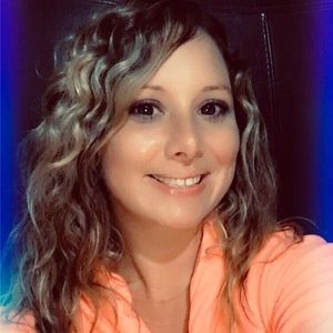 Meet your Posher, Sandy